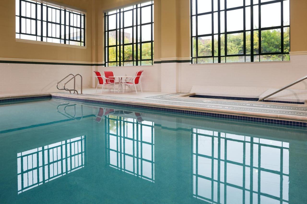 Sheraton Hotel Minneapolis Midtown מראה חיצוני תמונה